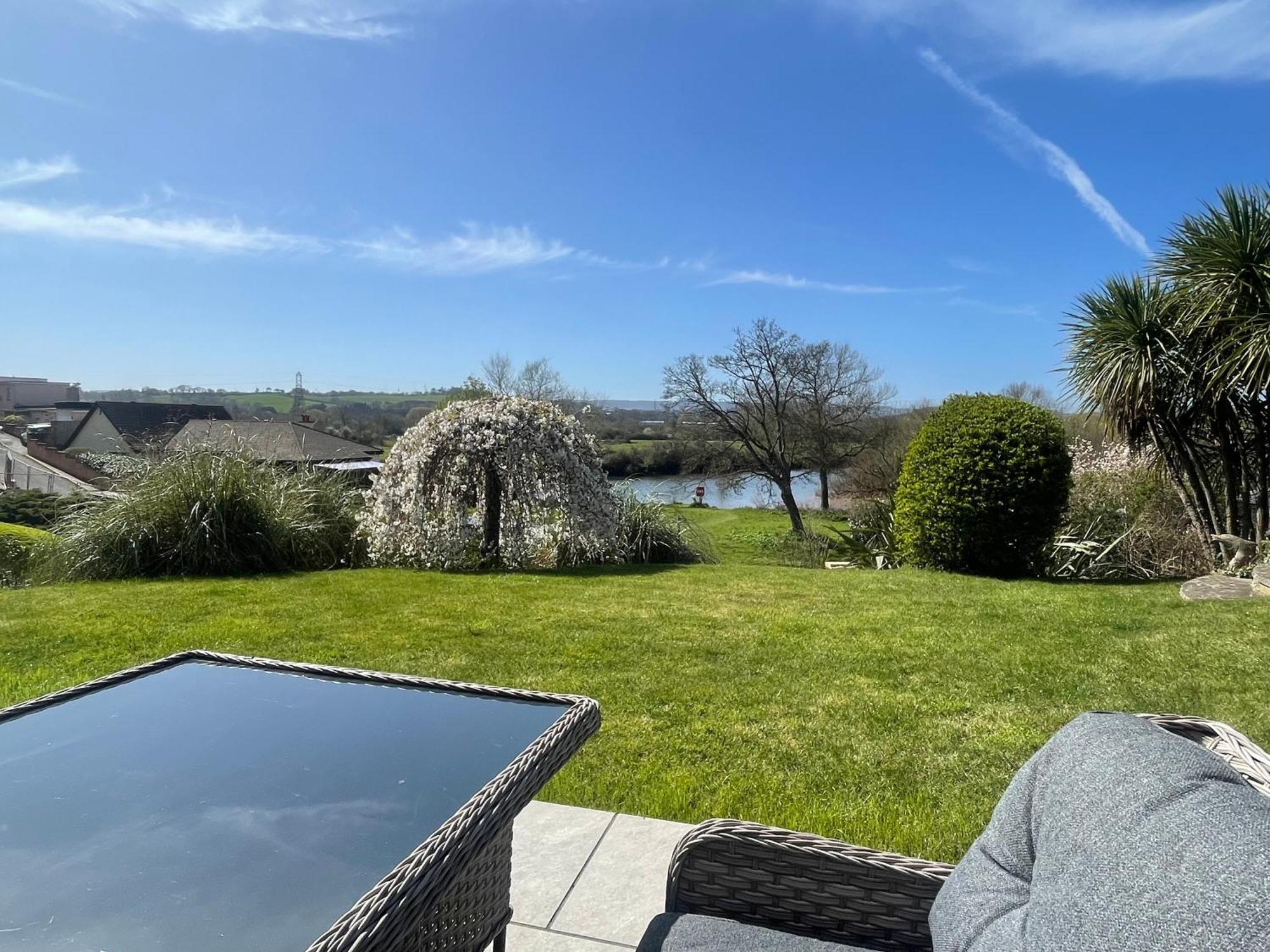 River Retreat Apartment Exeter - River Views & Parking מראה חיצוני תמונה